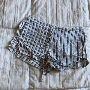 Striped white and blue brandy Melville shorts size small
